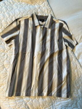 Dark Seas Men’s Button Up